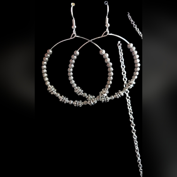 Jewelry - Picture 4 of 4